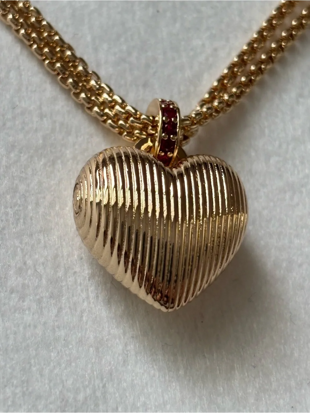 Roxanne Assoulin elegant gold